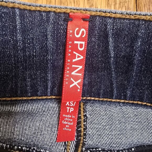 SPANX Women’s Size XS Distressed Skinny Jeans Stretch Medium Wash #20203r - Picture 3 of 12